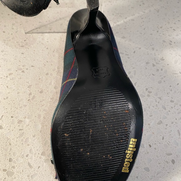 Women’s Unlisted size 8 blue: green plaid heels - Picture 6 of 8